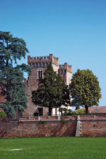 Bevilacqua (Vr), Il castello Bevilacqua La Masa.